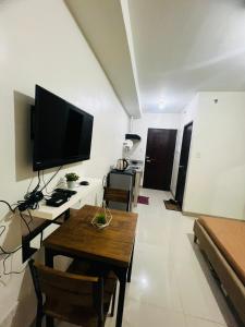 Condo Studio unit - Casa Mira Towers Labangon