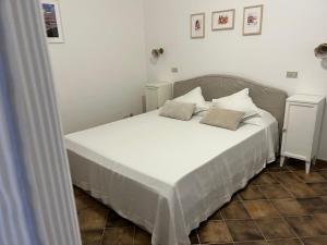 En-suite Triple Room-Giardino A Mare