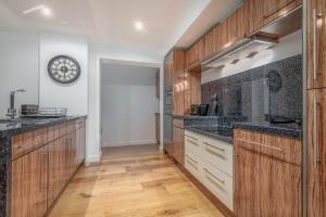 New Park Place Apartments - No 15