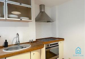 Surf Room - 5 Minutes to Sopot Molo & Seaside