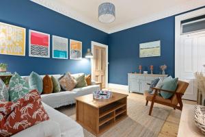 Homely Central 2 bedroom - Pass the Keys