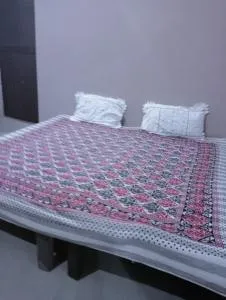 Radhe Niwas - Sohāgī