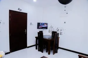 Luxury living flat - One Bed - 拉维尼亚山