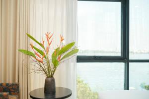 Sunset Westlake Hanoi Hotel