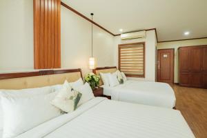 Sunset Westlake Hanoi Hotel