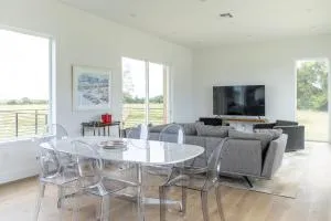 Modern Gem - Round Top