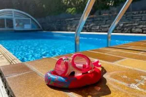 Sonnige Gartenwohnung mit Pool und Panoramasicht - 布里萨戈