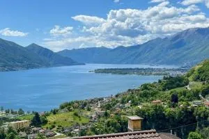 Renoviertes Tessiner Haus mit Weitblick und Sonne - Mergoscia