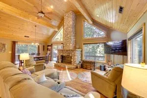 5 Mi to Dodge Ridge Cabin in Strawberry - 派恩克雷斯特