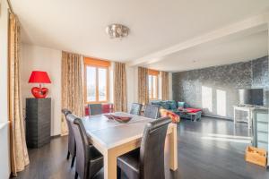 La Perle Isolée - Grand appartement contemporain et chaleureux près de Pontarlier
