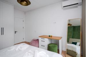 Sunny Stylish Apartment in Sofia by Flat Mаnager