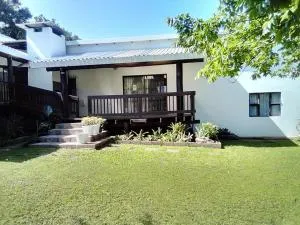 Cottage near Wild Coast Sun - Glenmore Beach