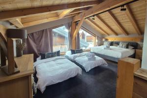 Chalet Abeille 12 Guests • Hot Tub • Free Ski Bus