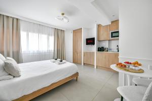 JIJI Suites