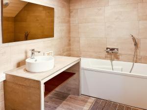 Maisons de vacances Chez Madeleine, Entre le Lioran et Vic-sur-Cere : photos des chambres