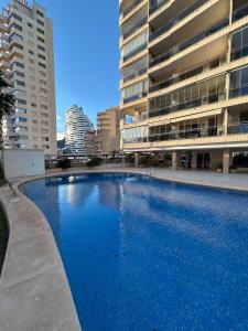 Magnifica ubicación ,amplio ,luminoso, a 50 m de la playa