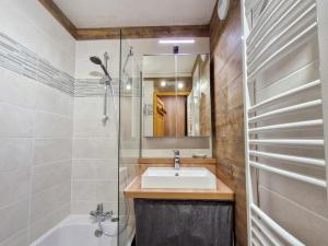 Charmant appartement rénové avec balcon au centre de Flaine - FR-1-425-191