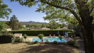 Maisons de vacances Mas - 12 pers - Piscine - Grand Jardin Arbore : photos des chambres