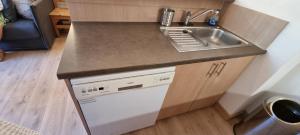 Les Orres 1800 vue montagne 4 à 6 couchages avec parking