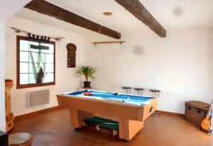 Villa spacieuse à Cannes-et-Clairan avec piscine privée