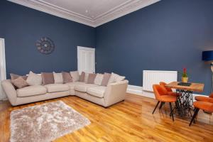 Stunning 2 Bed in Ideal Location