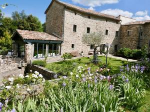 Maisons d'hotes Le Moulin de l-Auzonnet : photos des chambres