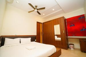 Golden villa A luxury HomeStay - Near To Bhudevi Complex TTD Ticket Counter Alipiri