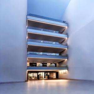 Cens Silver Suites