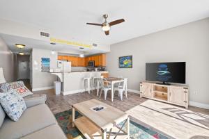 Beach Front, No Worries, Beach Happy 208, Free Activities Included!