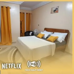 Bedroom-Simple and Comfortable-Colobane, Dakar - Fass