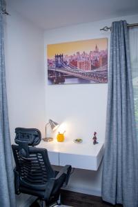 Arabella Luxe Near Waterfront Mall - Karen