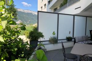 Le Confort Annecy terrasse & parking privé