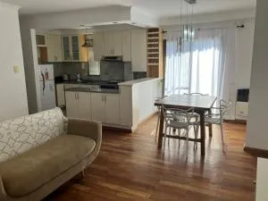 Dpto tranquilo pleno Centro-Sur con Cochera - Alto Verde