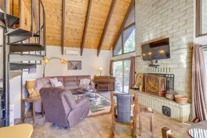 13 Mi to Skiing Long Barn Family Cabin - بينيكريست