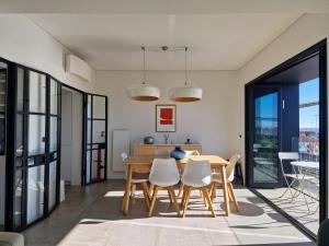 MBird Riverside 2BD Flat with garage