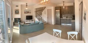 D&G Luxury Villa Nikiti