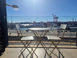 MBird Riverside 2BD Flat with garage