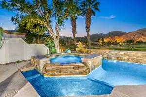 Fairway Hideaway with Lake Mountain Views