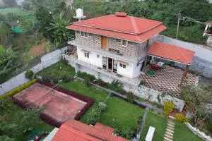 Into the Woods 4BHK Villa - Kūkkāl