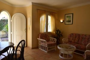 Anacasa Picasso Oliva Nova CH1400