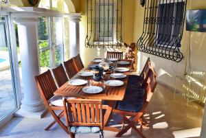 Anacasa Villa Renoir Oliva Nova CH1015