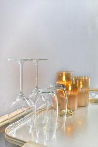 Pats garden room with mini cinema, projector