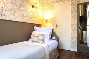 Single Room room in Hôtel Du Mail