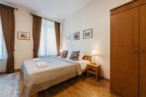 CATHEDRAL Old Town Suites