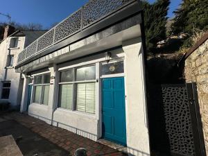 Delightful House in the Heart of the Matlocks!