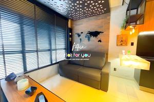 #402O# Lindo studio Jd. Goiás.