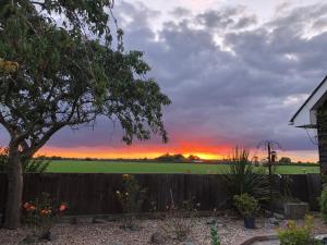 Country View place