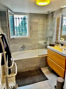 Villas Villa JELOD, piscine jardin sans vis a vis : photos des chambres