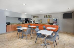 Microtel Inn & Suites by Wyndham Cordova Memphis I-40 East