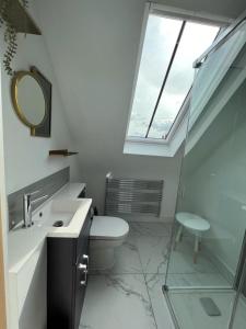 Charming, brand new townhouse near the sea